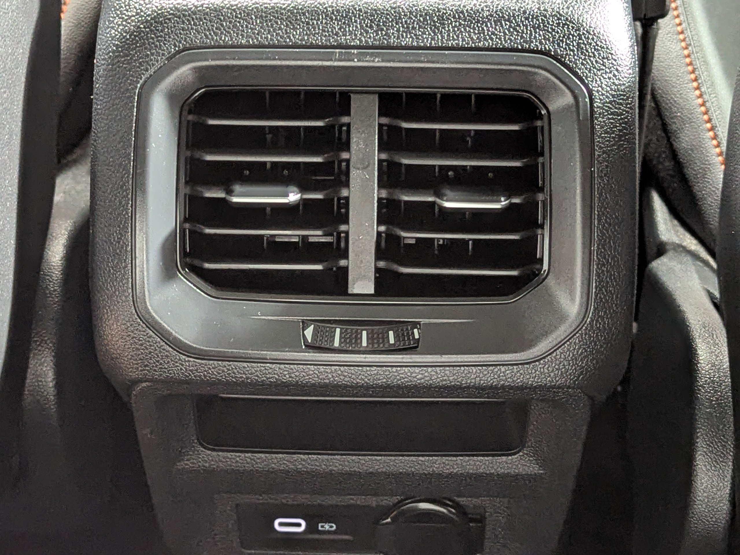Used 2024 Volkswagen Tiguan Wolfsburg Edition FWD image 23
