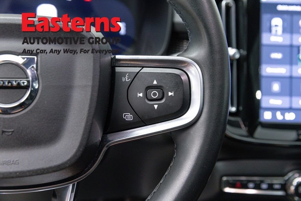 Used 2022 Volvo XC40 P8 Recharge Plus AWD/4WD image 16