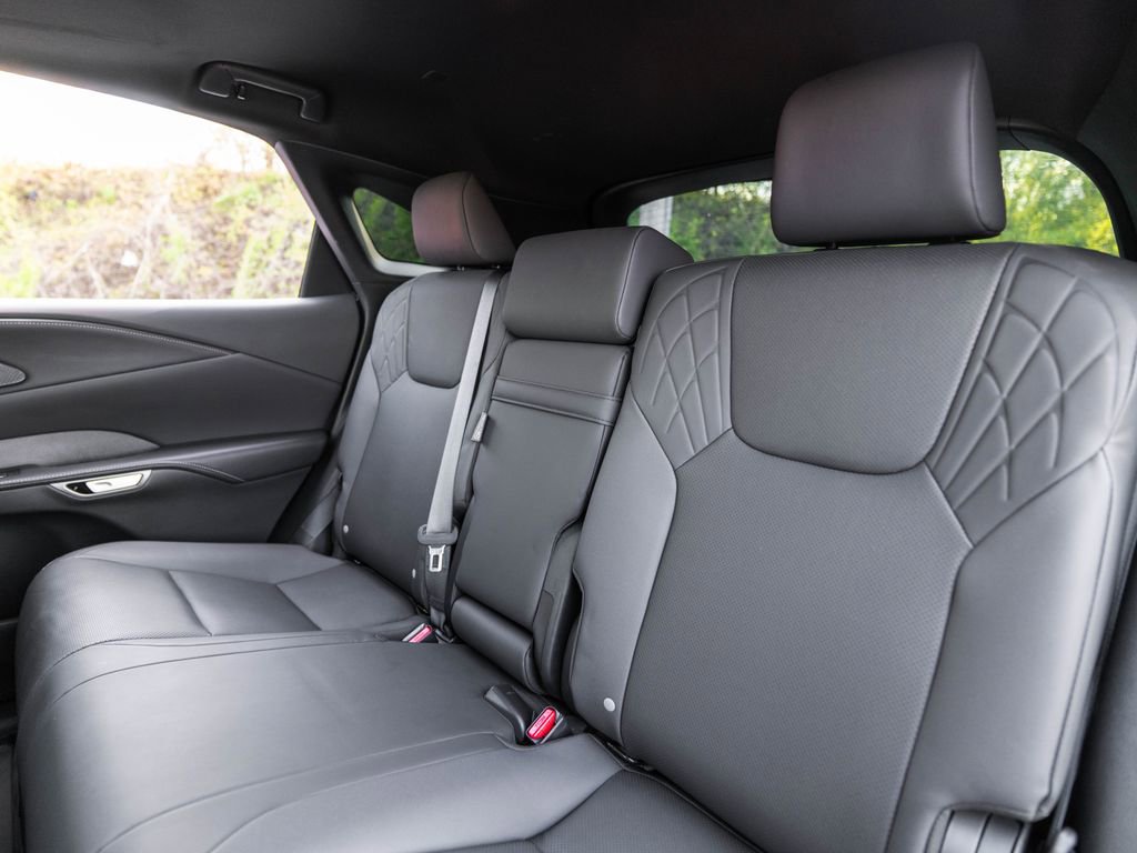 Used 2024 Lexus RX 350 Premium w/ Accessory Package AWD/4WD image 32