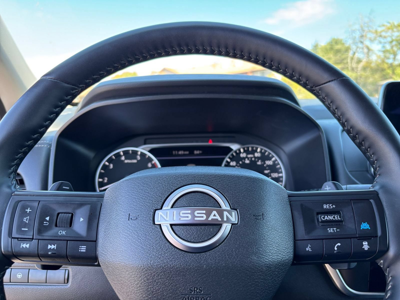 Used 2025 Nissan Rogue SV AWD/4WD image 29