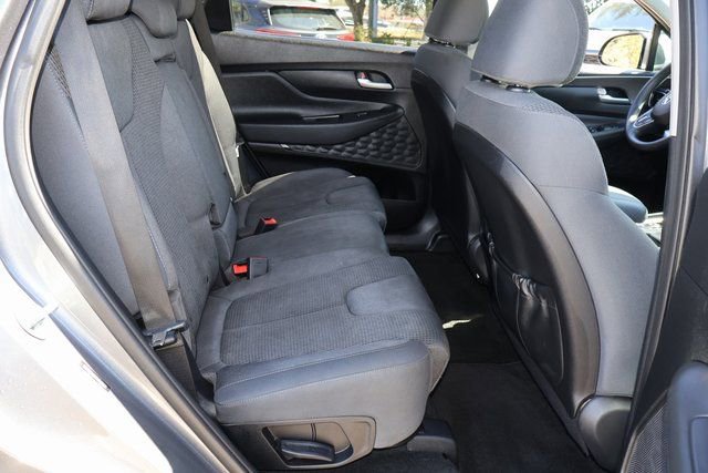 Used 2019 Hyundai Santa Fe SEL image 17