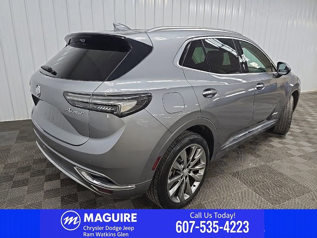 Used 2021 Buick Envision Avenir w/ Technology Package II FWD image 12