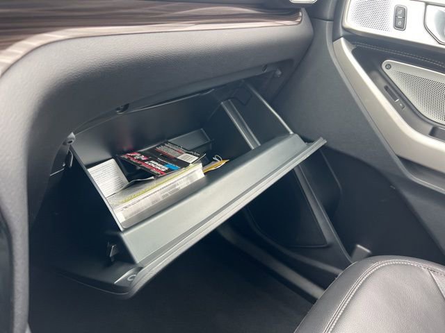 Certified 2022 Ford Explorer Limited w/ Limited Technology Package image 18