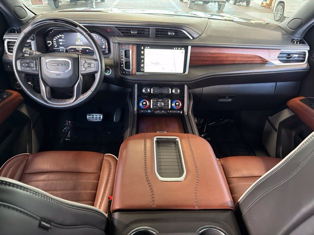 Used 2024 GMC Yukon Denali Ultimate AWD/4WD image 19