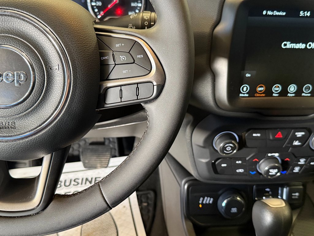 Used 2022 Jeep Renegade Latitude image 10