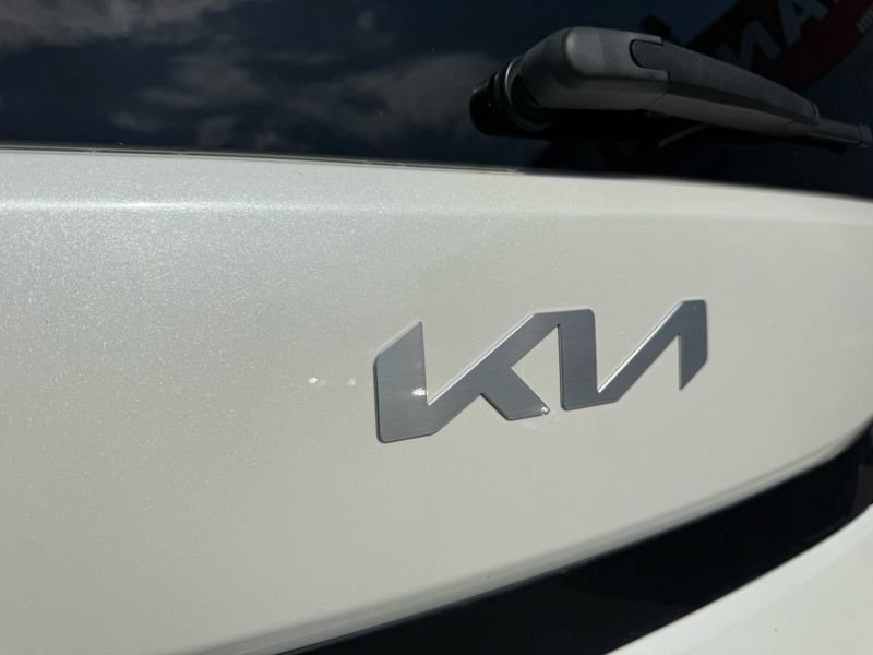Used 2023 Kia Soul LX w/ LX Technology Package FWD image 45