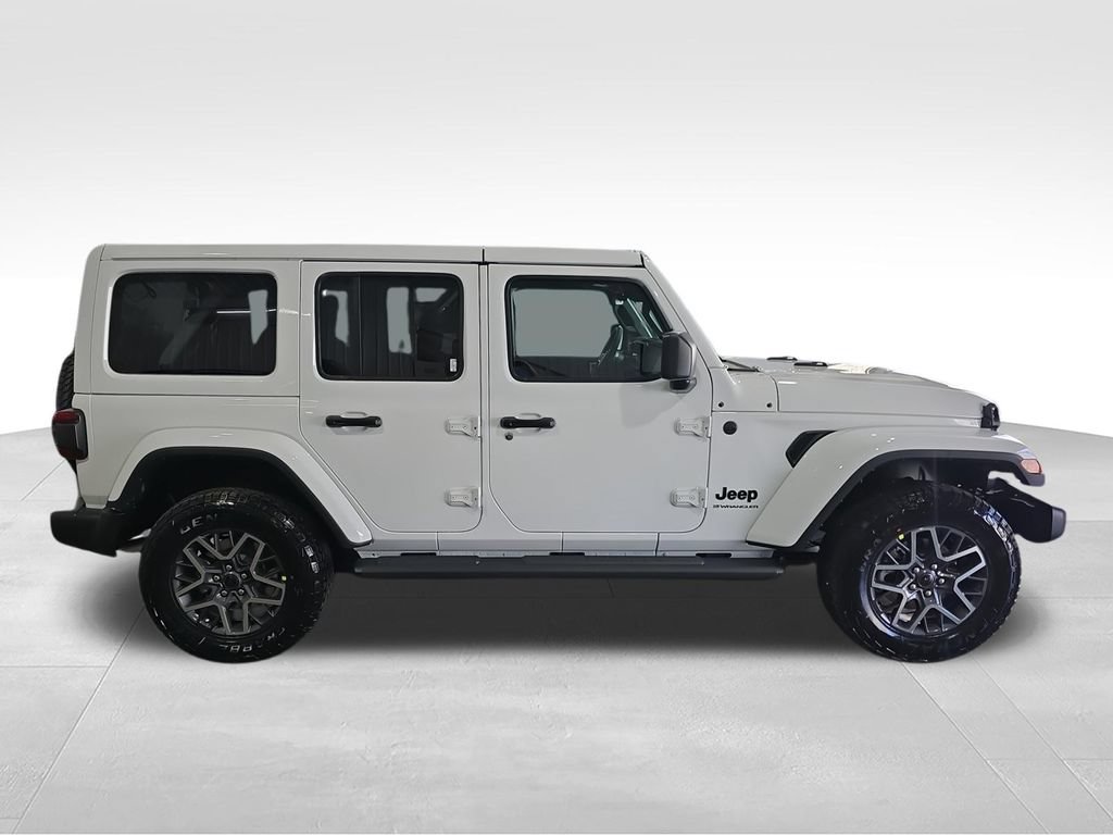 New 2026 Jeep Wrangler Unlimited Sahara AWD/4WD image 9
