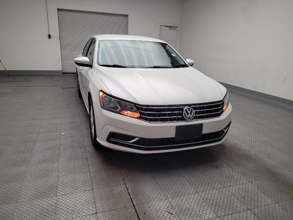 Used 2016 Volkswagen Passat 1.8T S image 14
