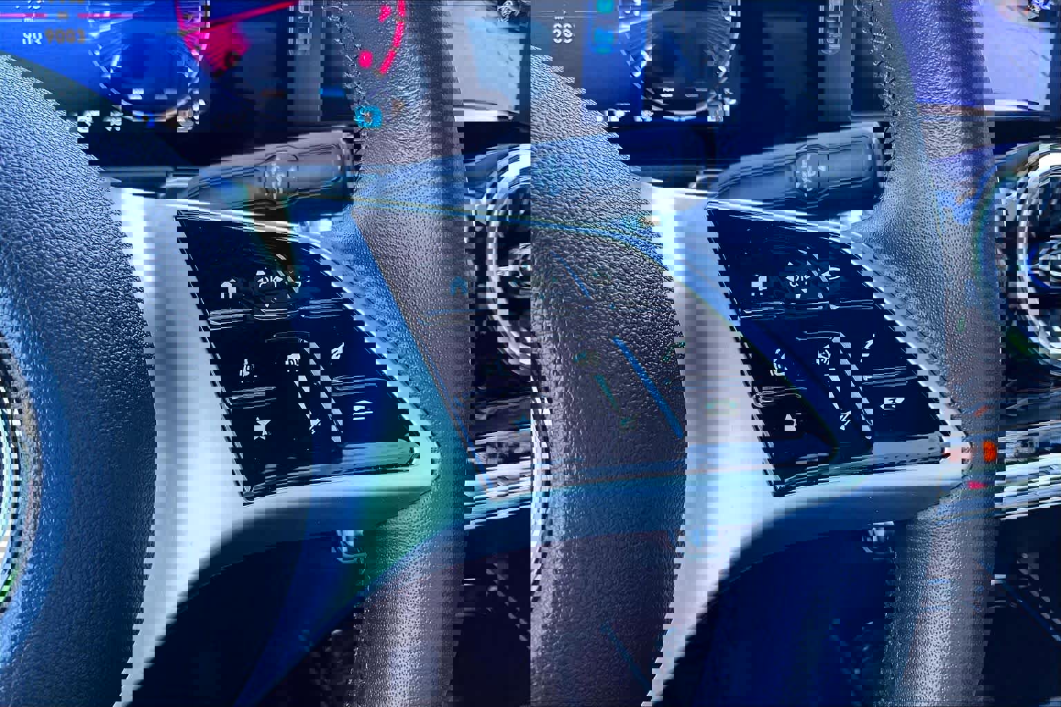 Used 2025 Mercedes-Benz GLB 250 GLB 250 image 25