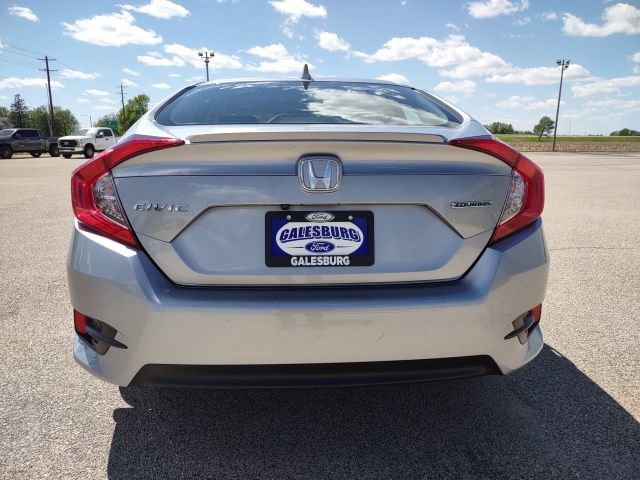 Used 2017 Honda Civic Touring image 4