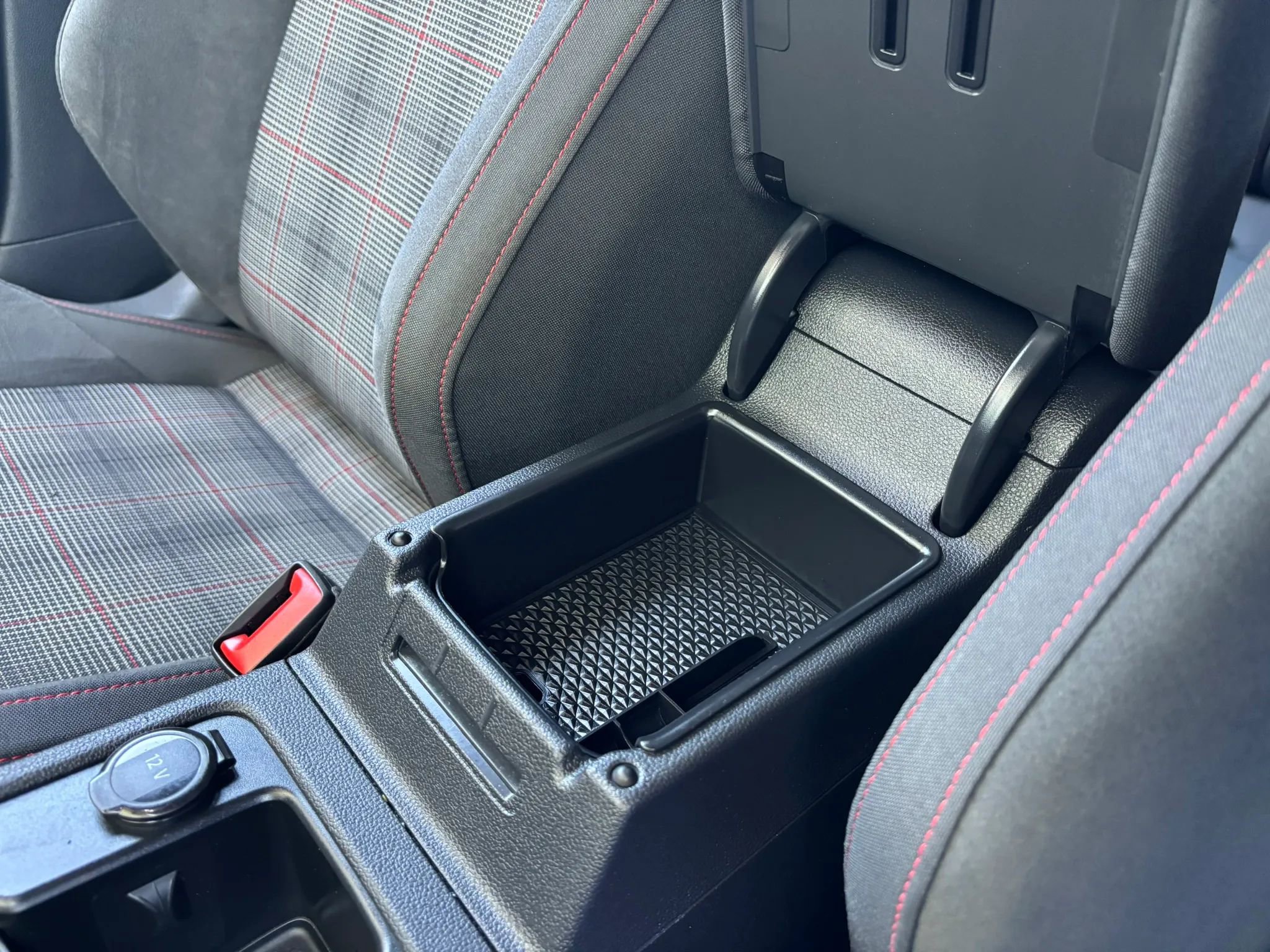 Used 2022 Volkswagen GTI S FWD image 40