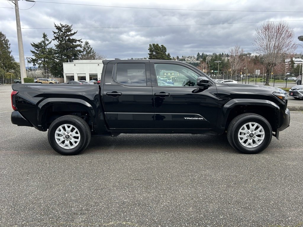 Certified 2025 Toyota Tacoma SR5 image 4