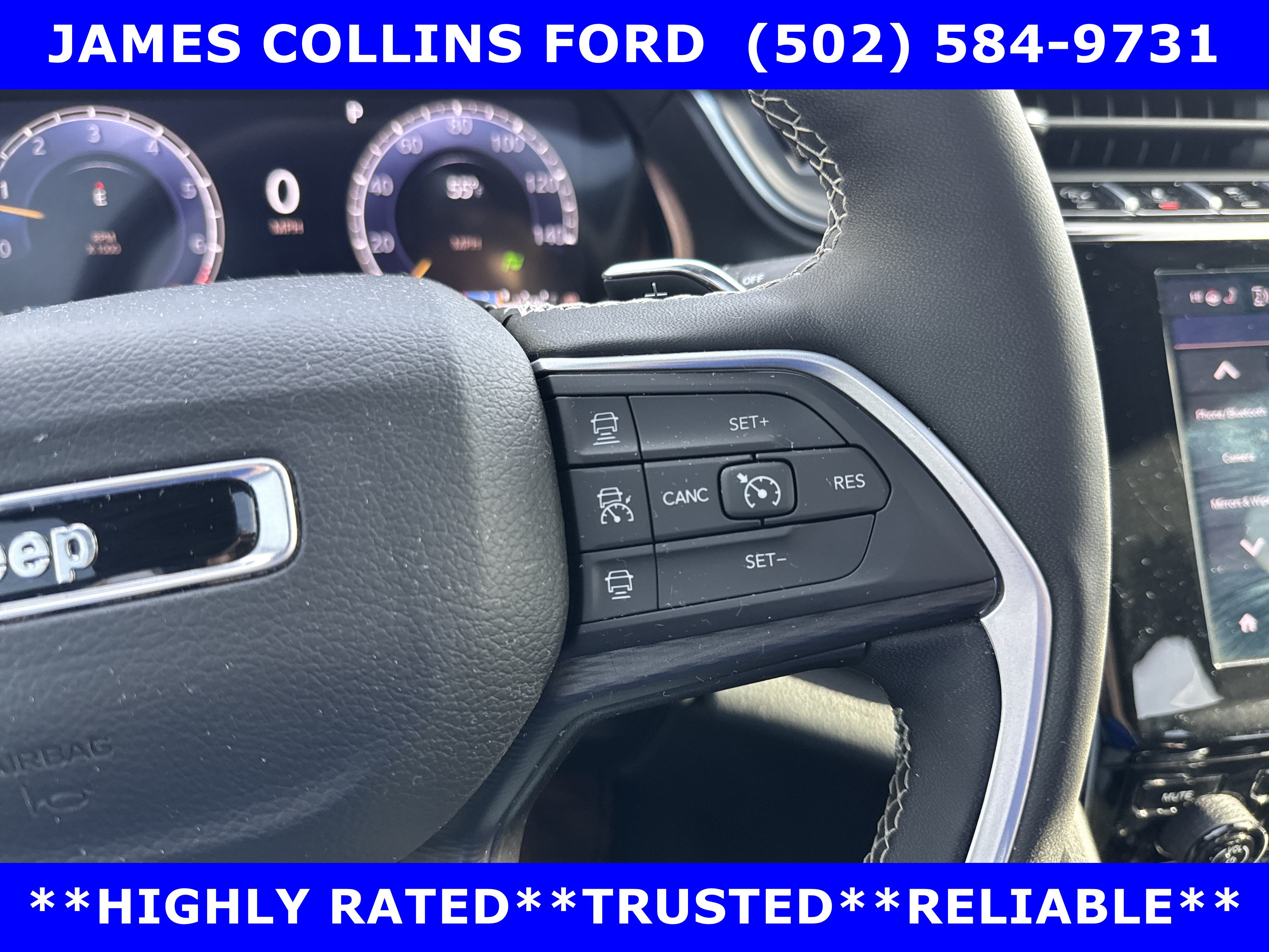 Used 2024 Jeep Grand Cherokee Altitude AWD/4WD image 21