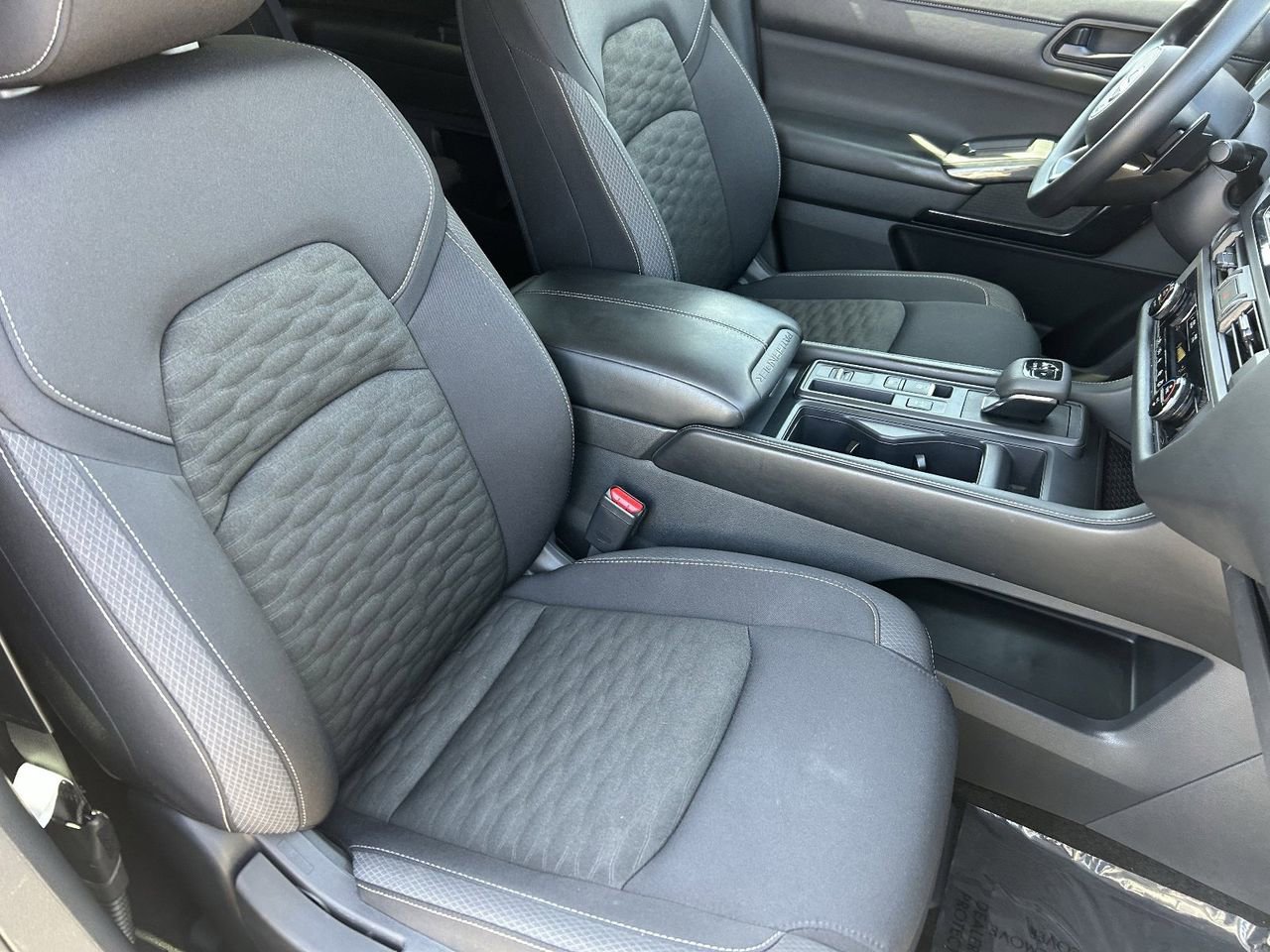 Certified 2024 Nissan Pathfinder S image 11