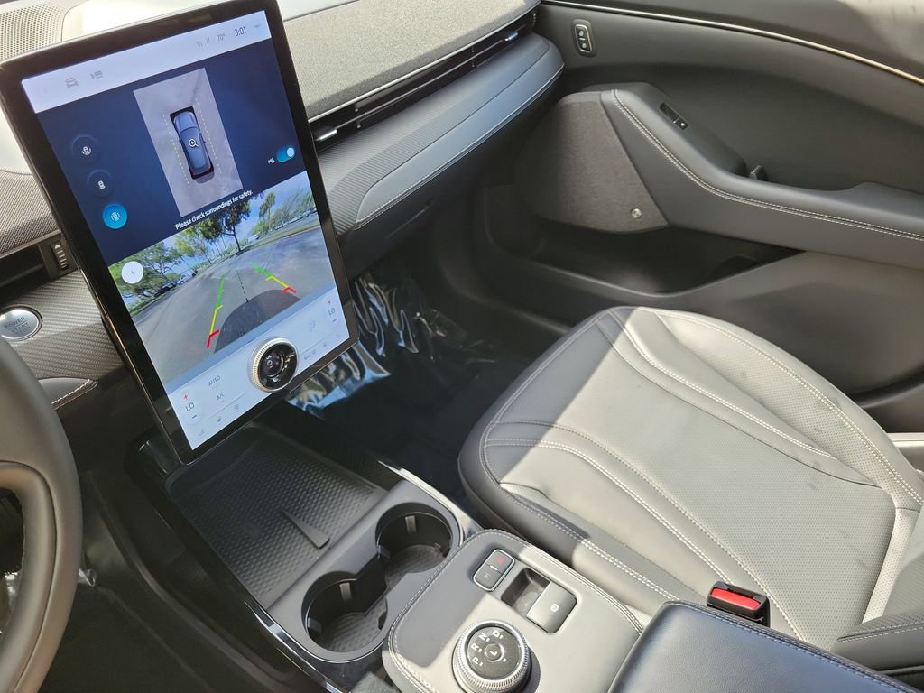 Used 2024 Ford Mustang Mach-E Premium image 29