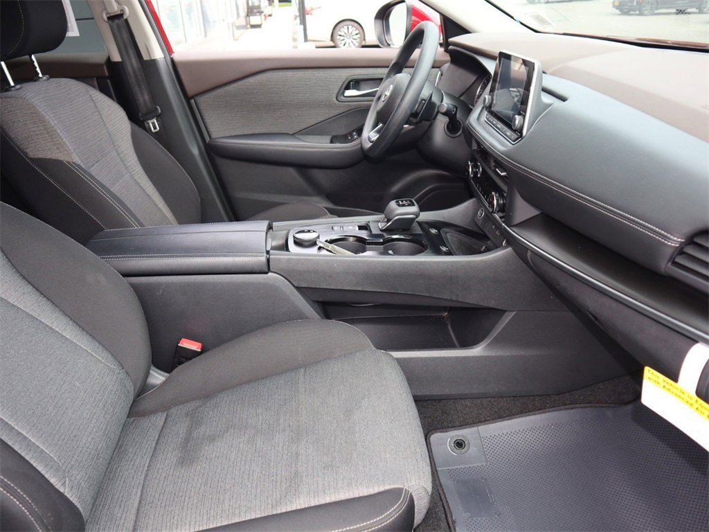 Certified 2023 Nissan Rogue SV image 27