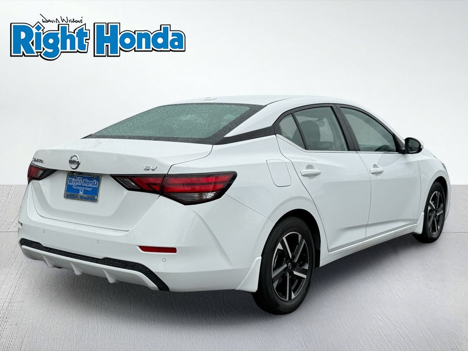 Used 2024 Nissan Sentra SV FWD image 8