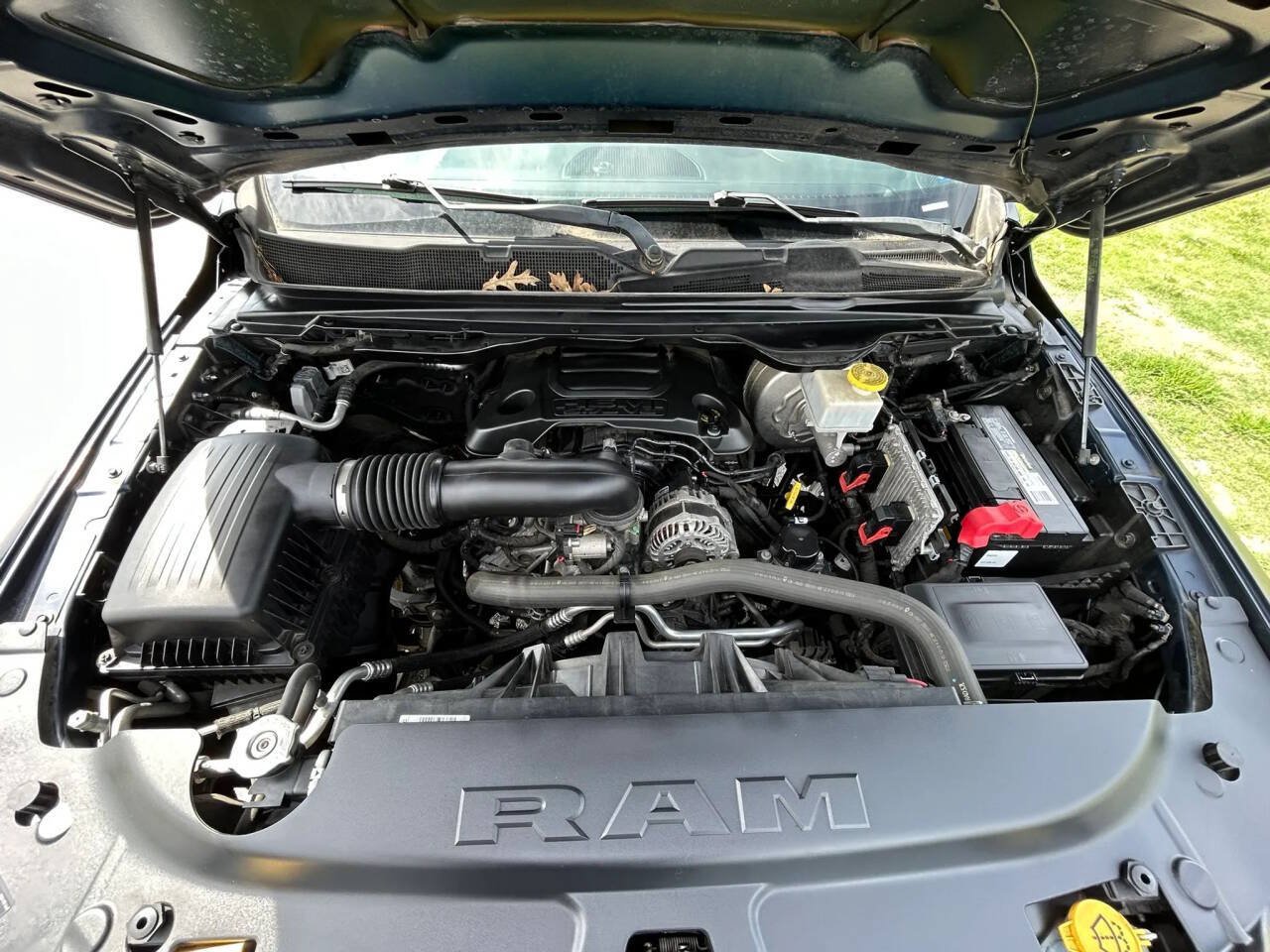 Used 2019 RAM 1500 Big Horn RWD image 15