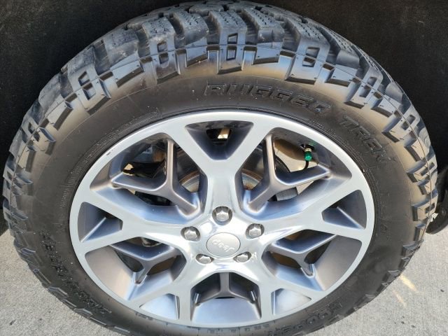 Used 2021 Jeep Grand Cherokee Overland image 13