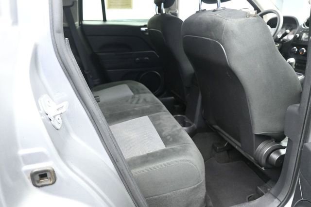 Used 2016 Jeep Compass Sport FWD image 22