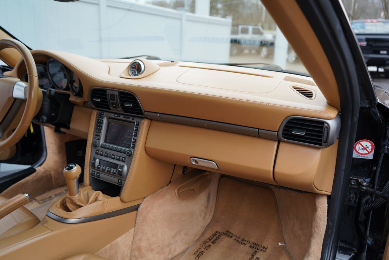 Used 2005 Porsche 911 Carrera image 70