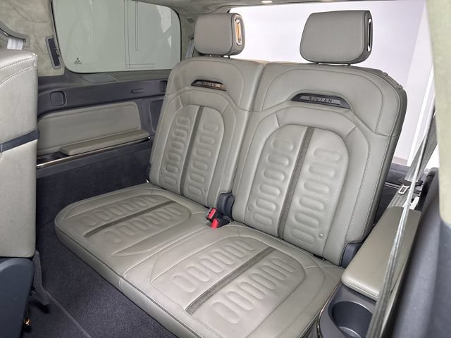 Used 2023 Rivian R1S Launch Edition AWD/4WD image 28