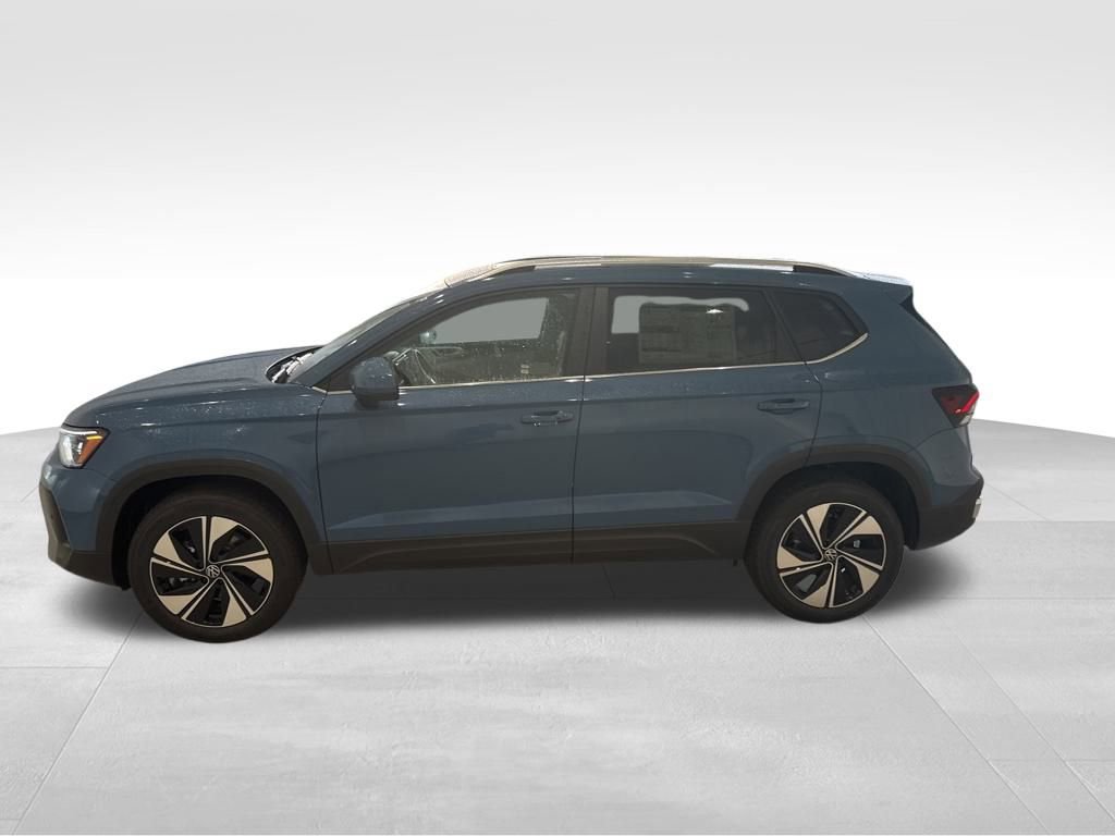 New 2025 Volkswagen Taos SE image 2