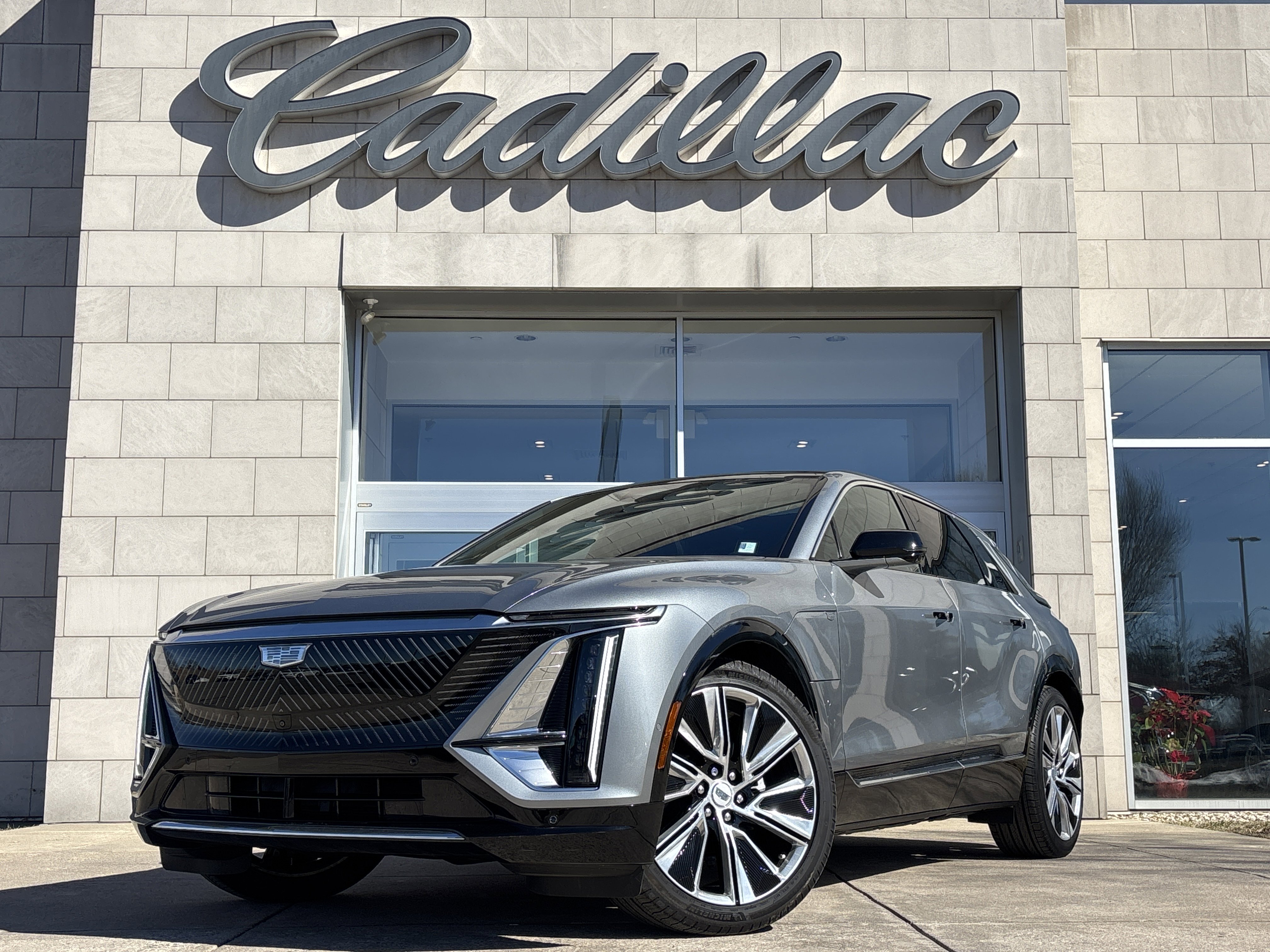 Used 2024 Cadillac Lyriq Luxury w/ LPO, Floor Liner Package image 11