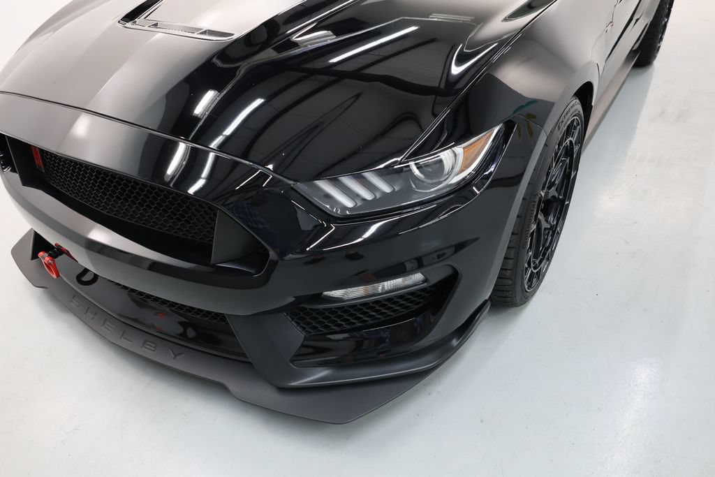 Used 2019 Ford Mustang Shelby GT350R w/ GT350R Equipment Group 920A RWD image 58