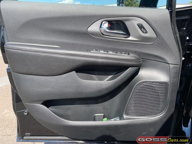 New 2027 Chrysler Pacifica Limited AWD/4WD image 25