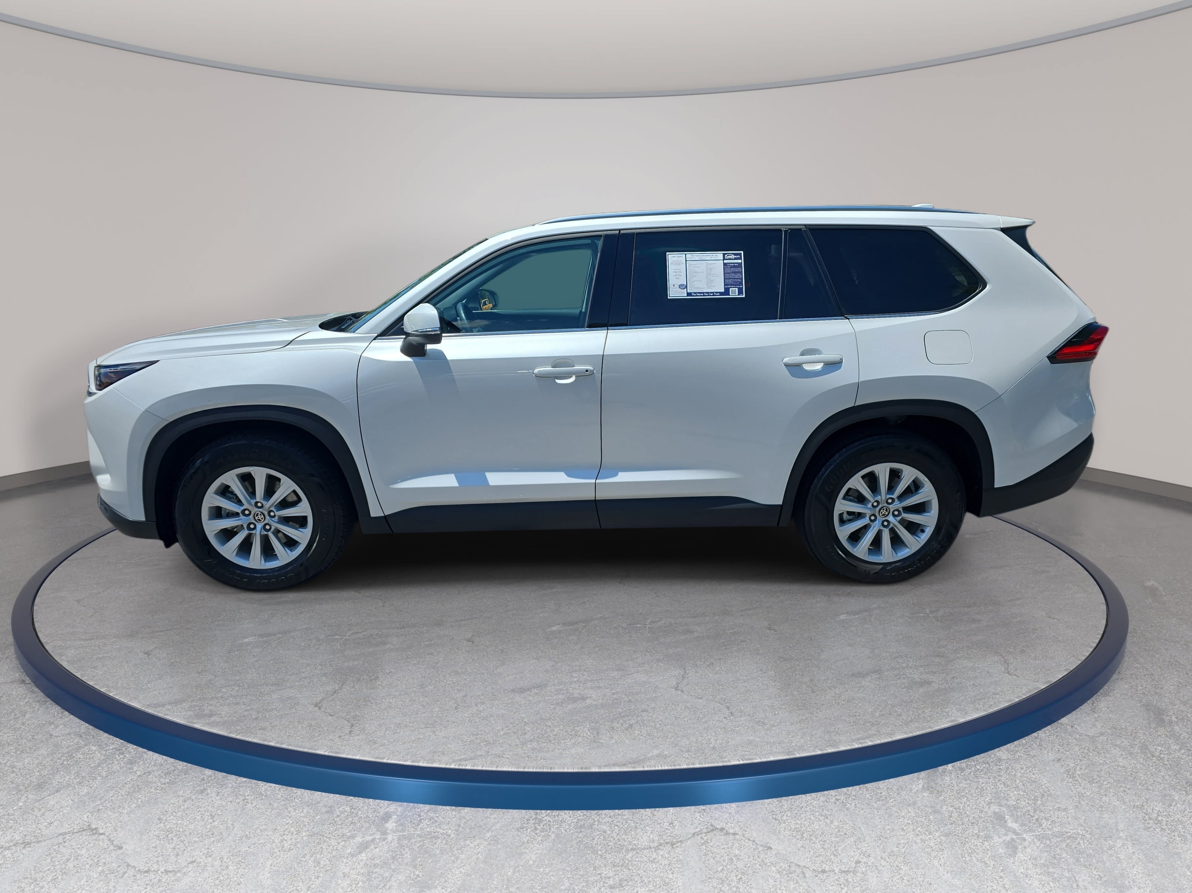 Used 2024 Toyota Grand Highlander AWD image 8