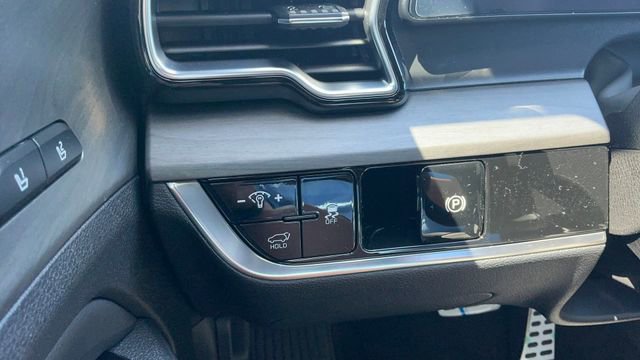 Certified 2025 Kia Sportage X-Pro image 25