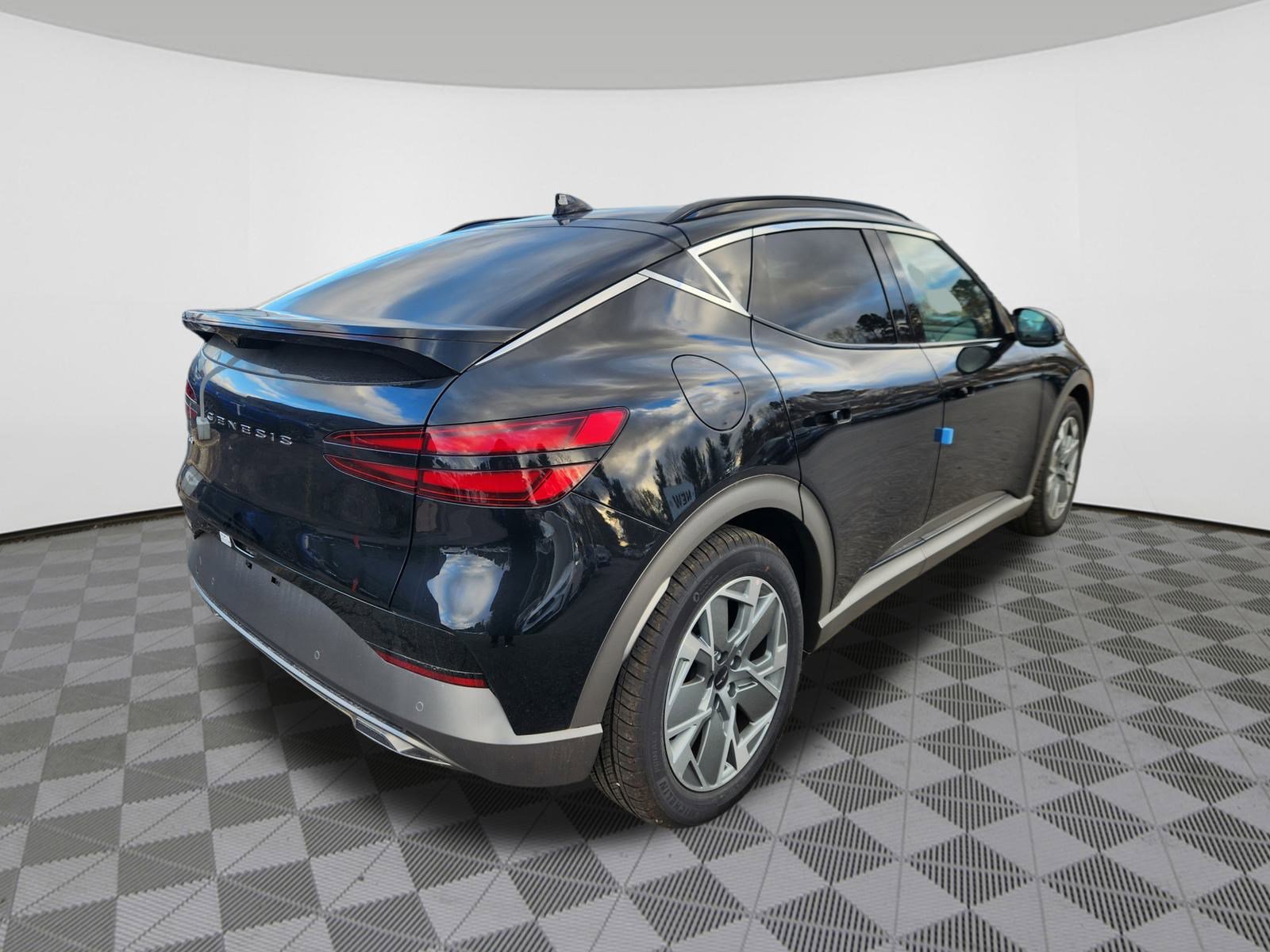 Used 2025 Genesis GV60 Advanced image 4