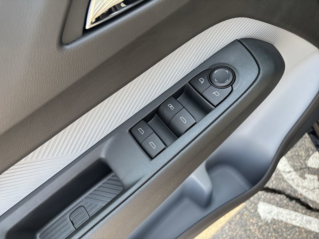 New 2027 Chevrolet Bolt LT w/ Comfort Package FWD image 22