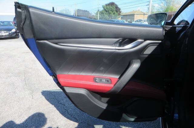 Used 2019 Maserati Ghibli S Q4 AWD/4WD image 27