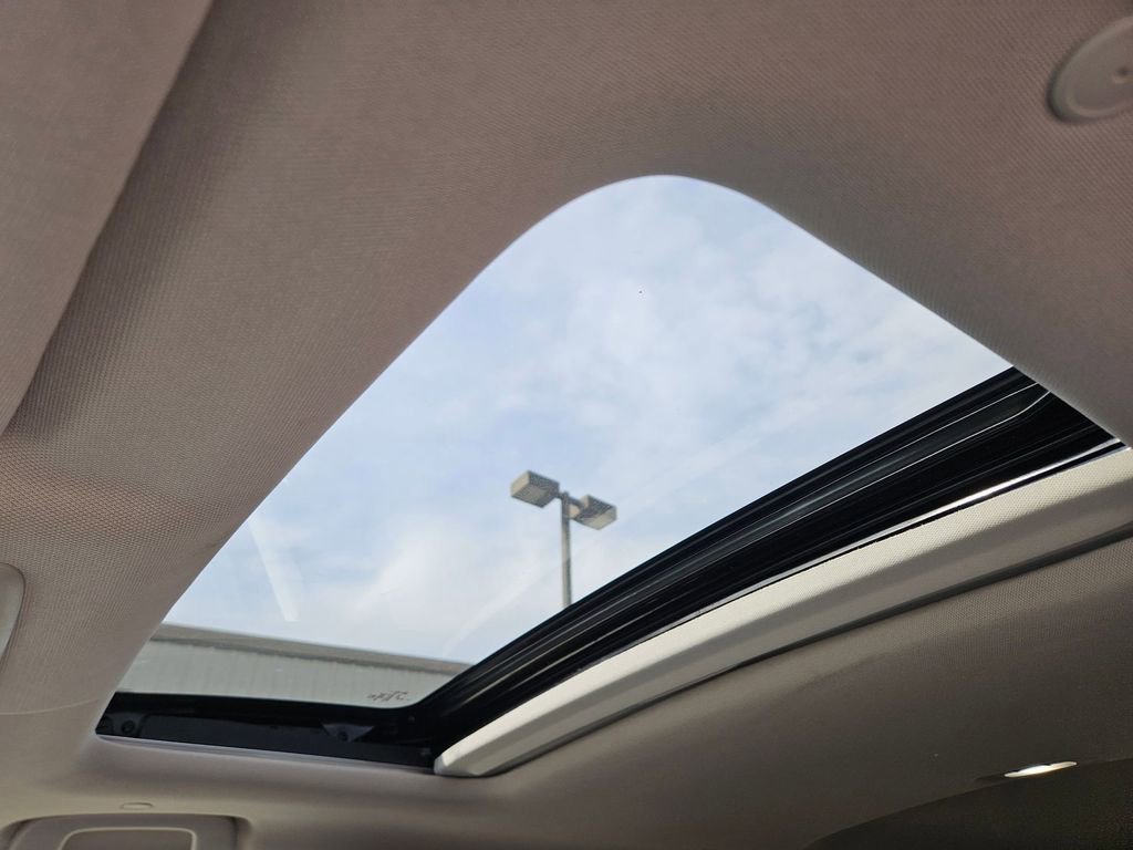 Used 2025 Honda CR-V EX-L image 23