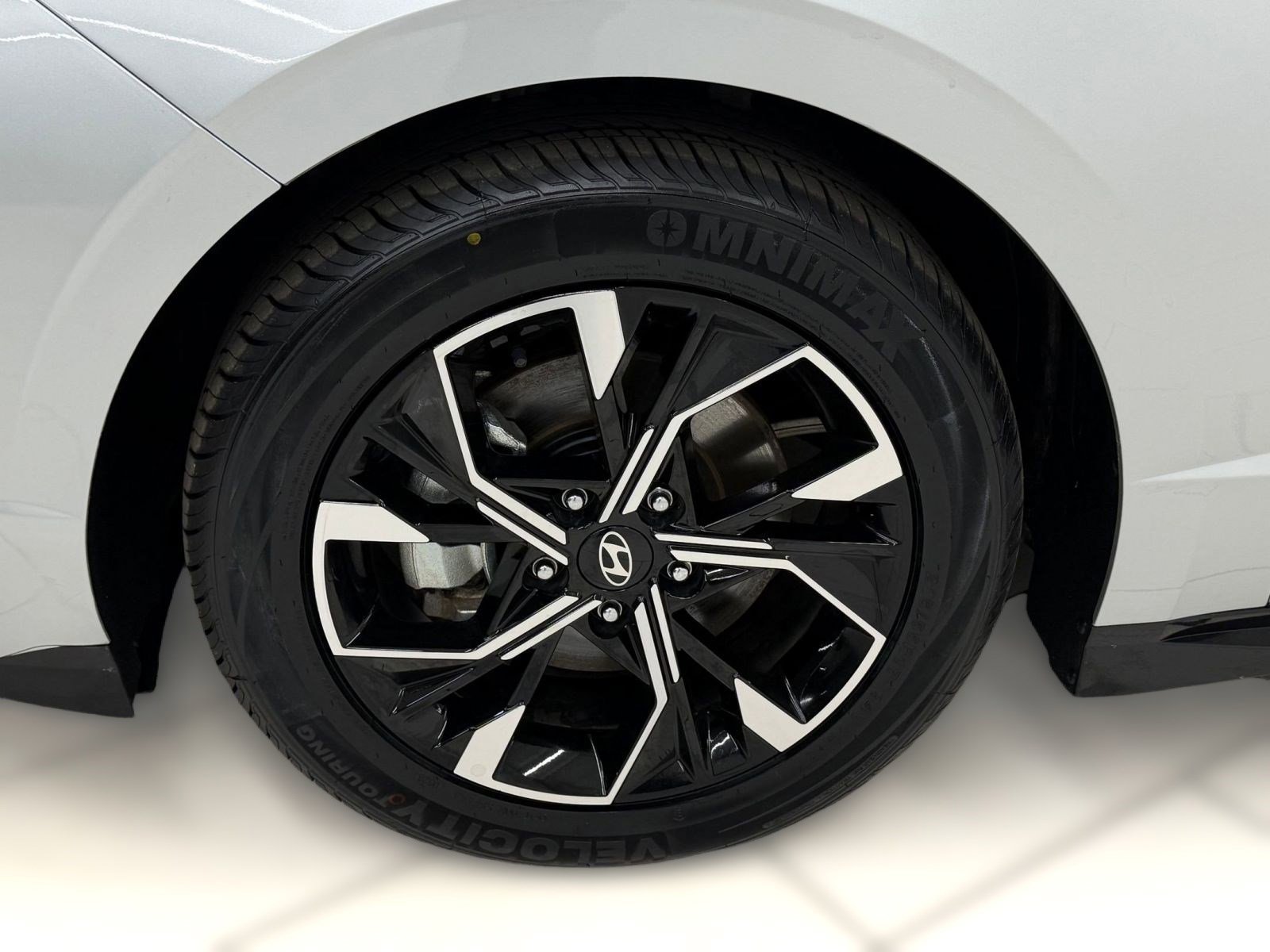 Used 2025 Hyundai Sonata SEL FWD image 9