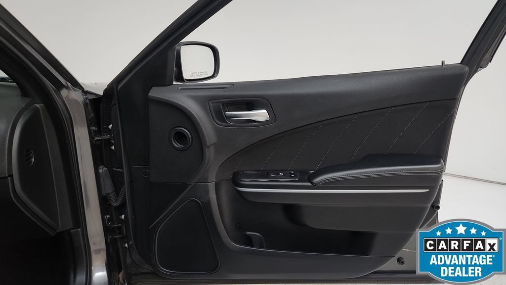Used 2022 Dodge Charger SXT RWD image 20