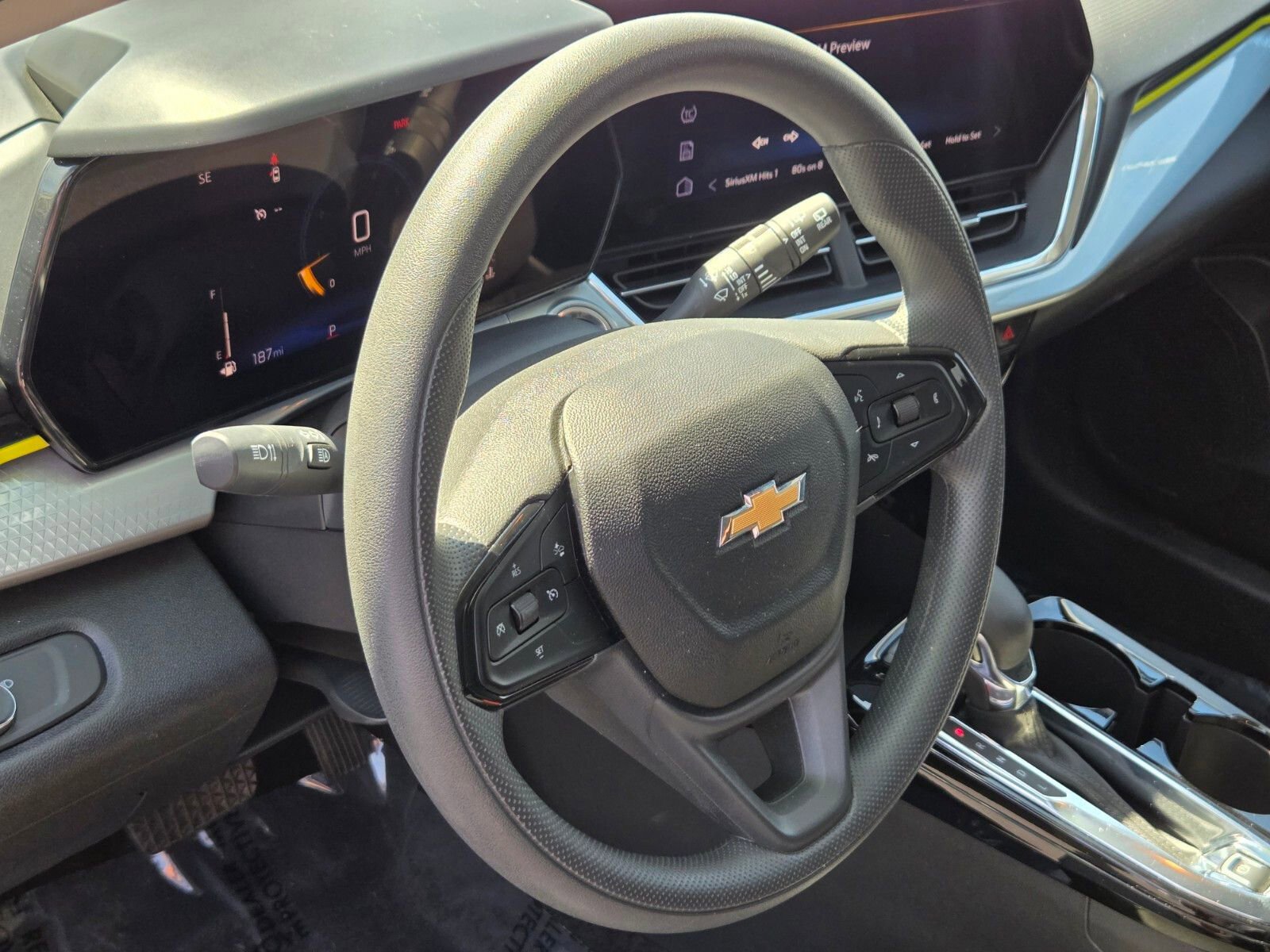 Used 2025 Chevrolet Trax LT FWD image 18