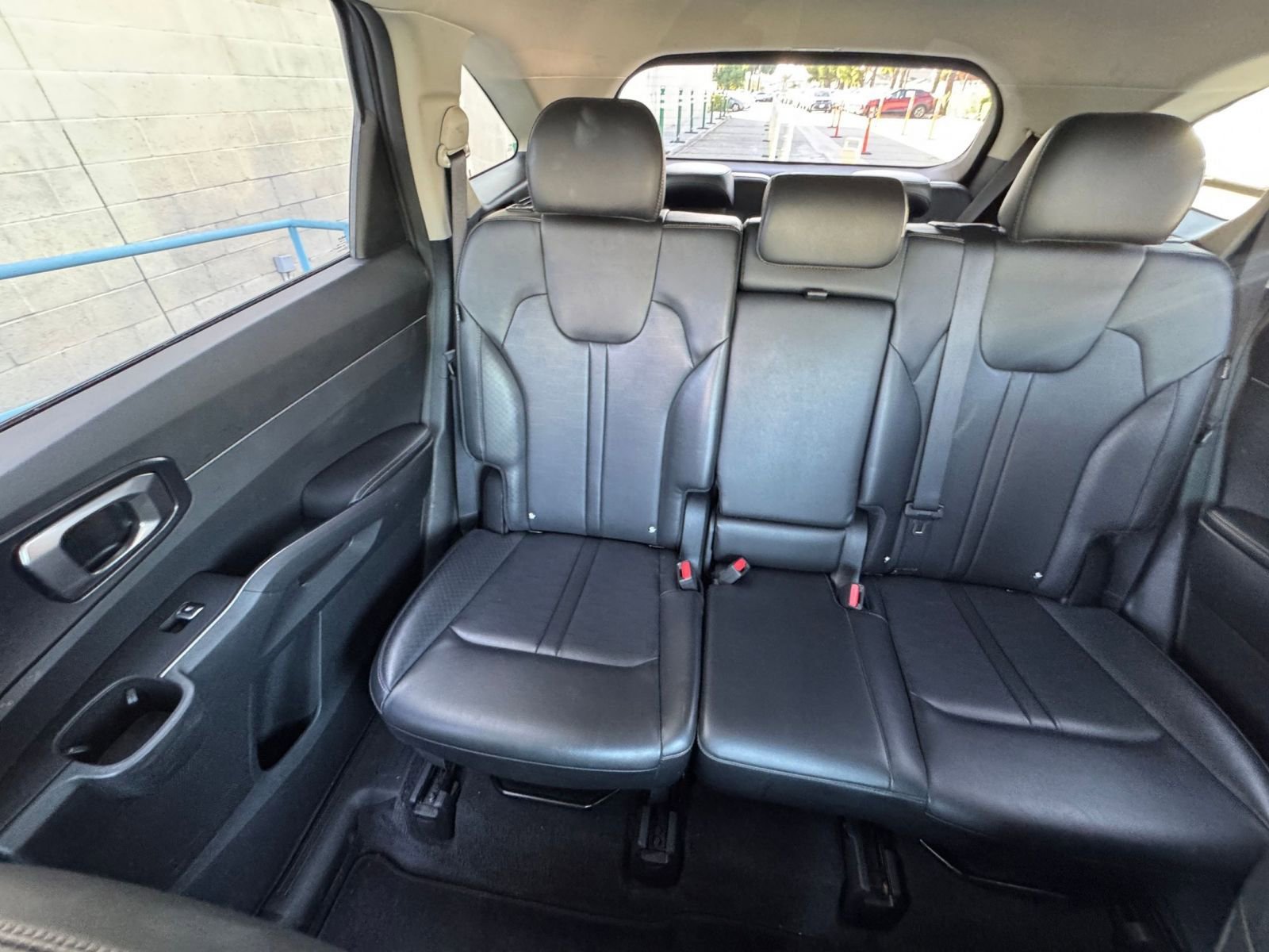 Used 2024 Kia Sorento S image 42