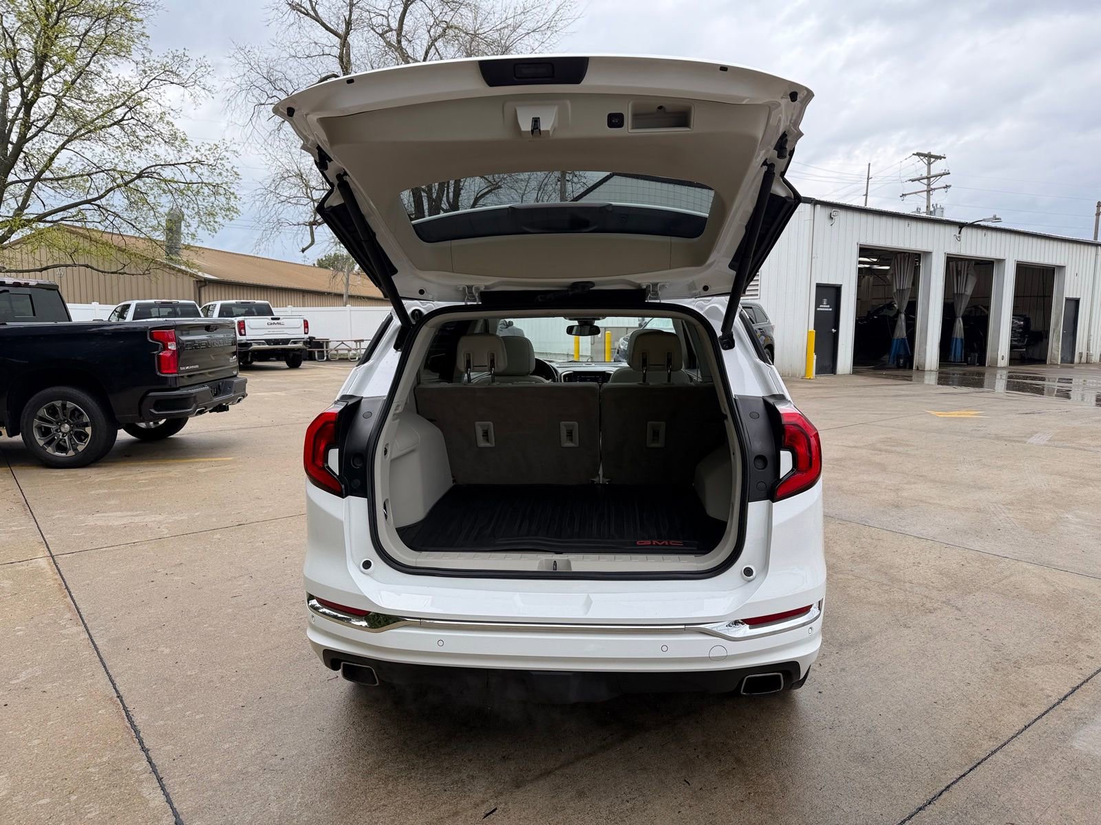 Used 2020 GMC Terrain Denali w/ Denali Premium Package image 33