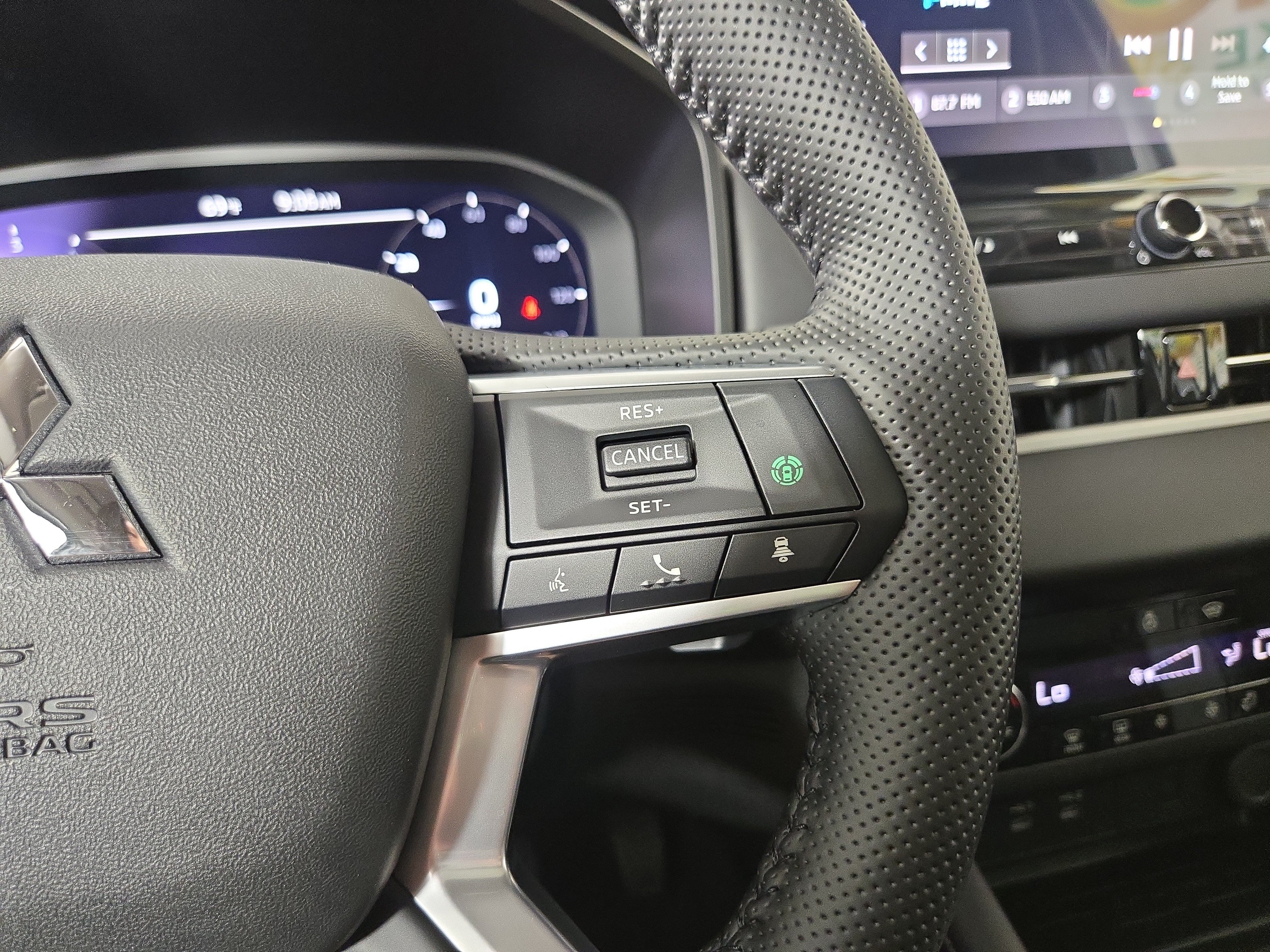 New 2026 Mitsubishi Outlander SE AWD/4WD image 16