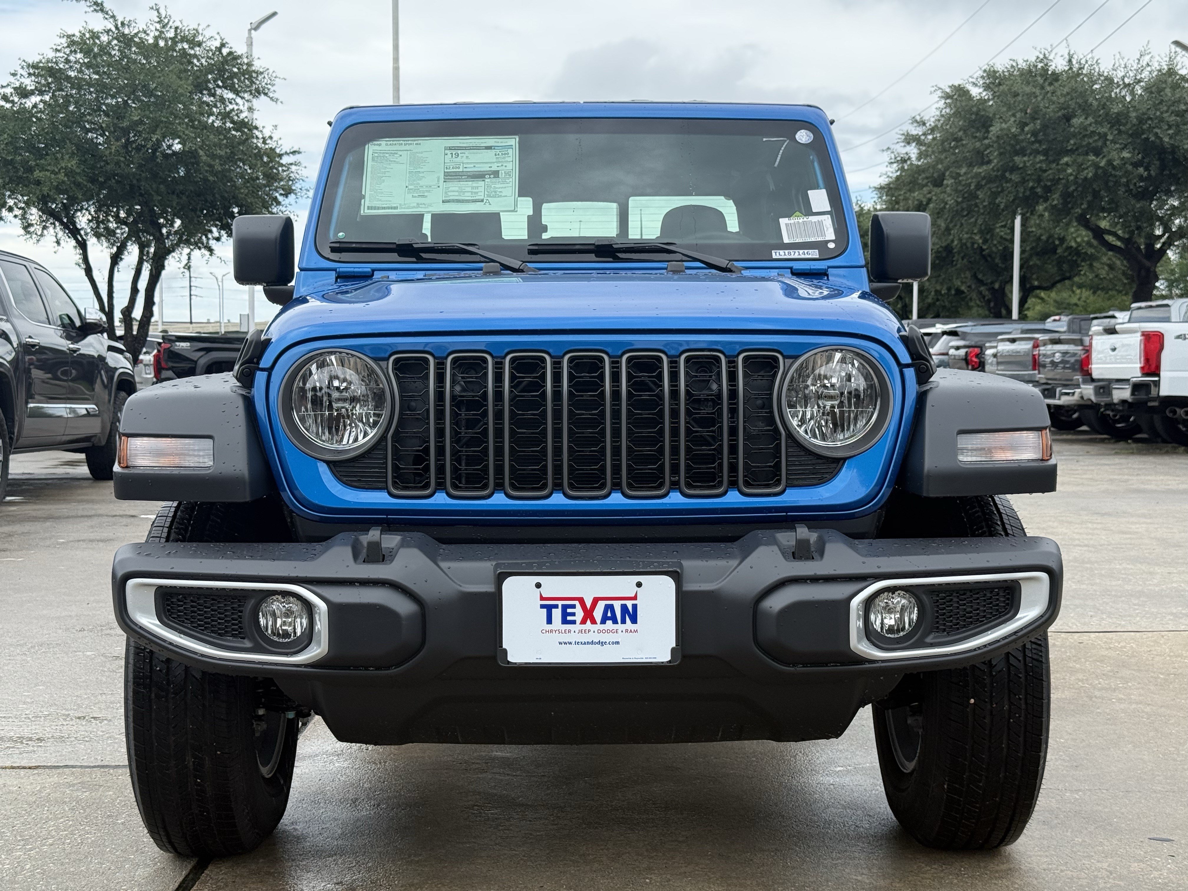 New 2026 Jeep Gladiator Sport AWD/4WD image 7