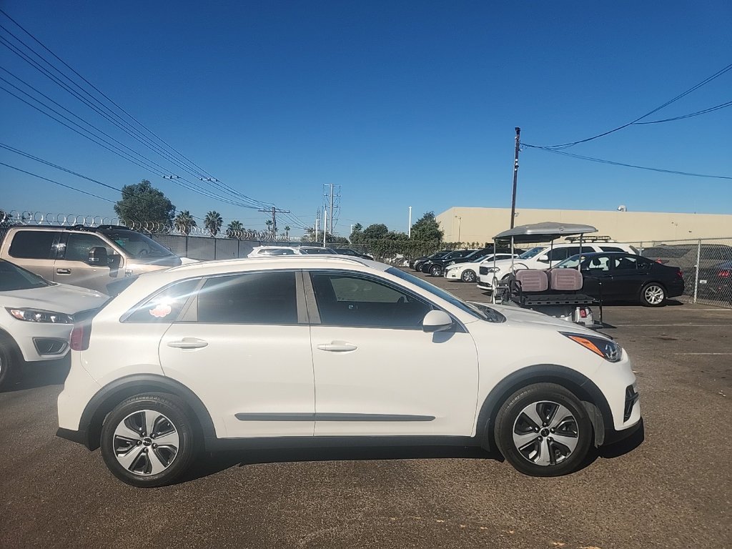 Used 2022 Kia Niro LX FWD image 16