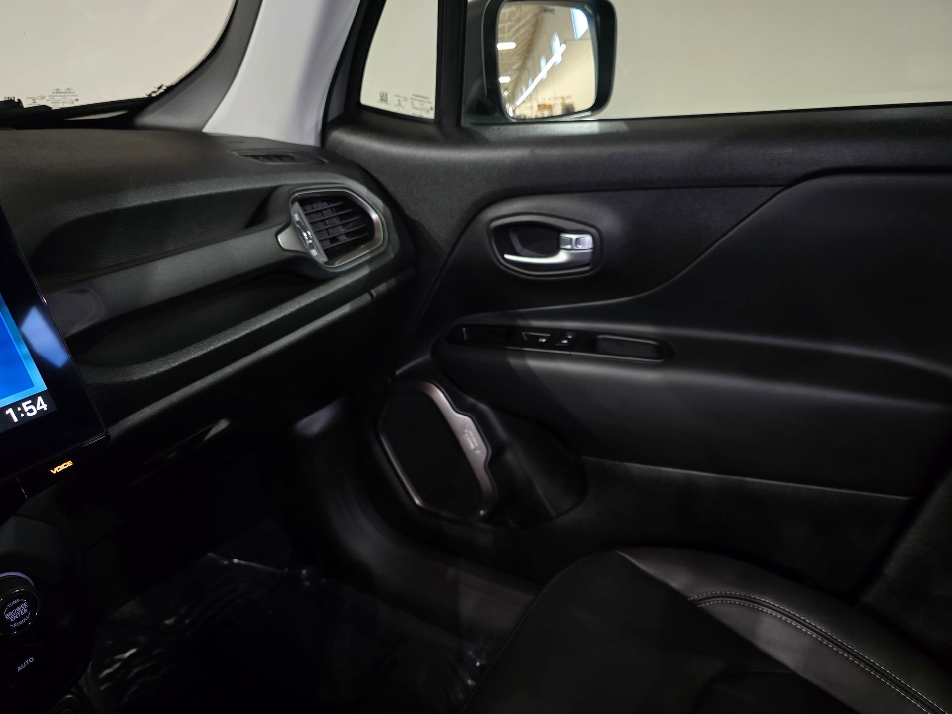 Used 2020 Jeep Renegade Limited w/ Safety and Security Group image 30