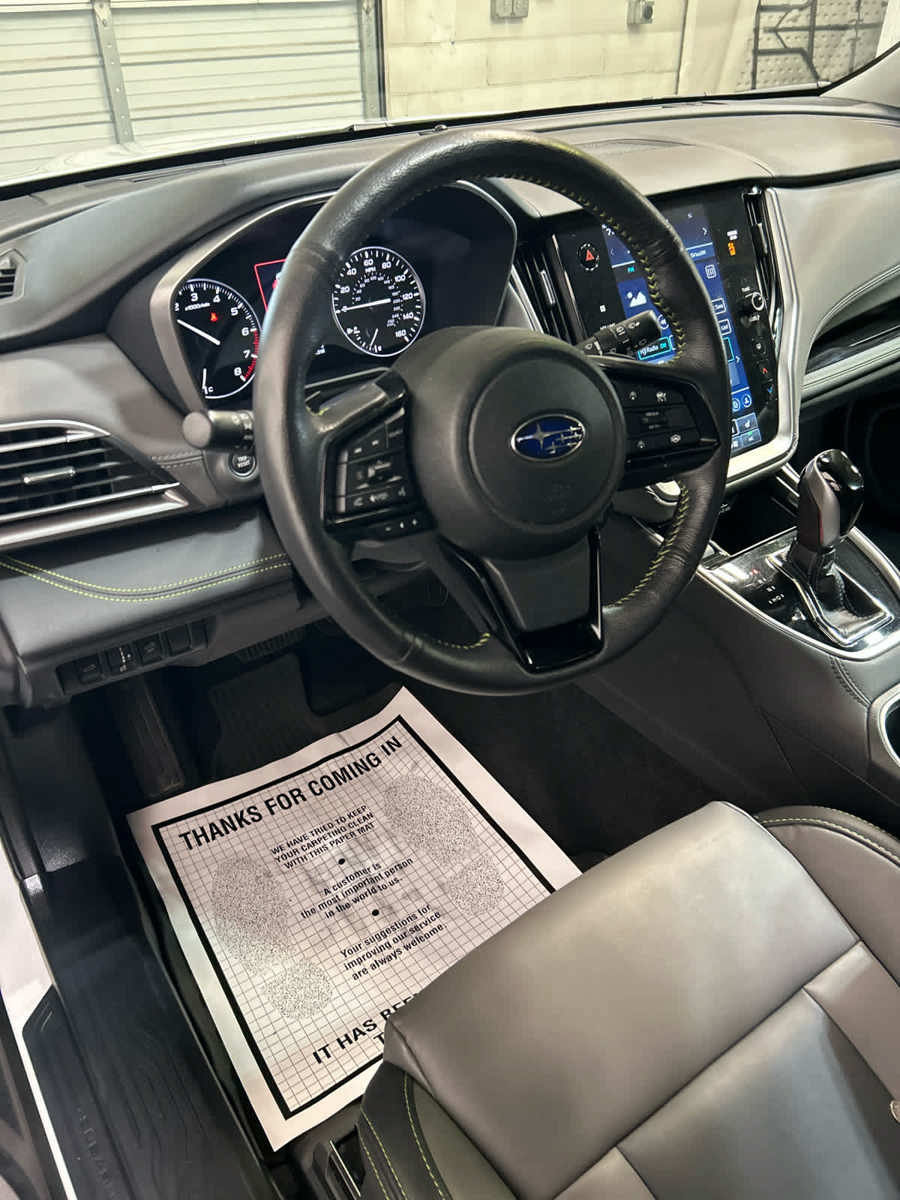 Used 2025 Subaru Outback Onyx Edition AWD/4WD image 10