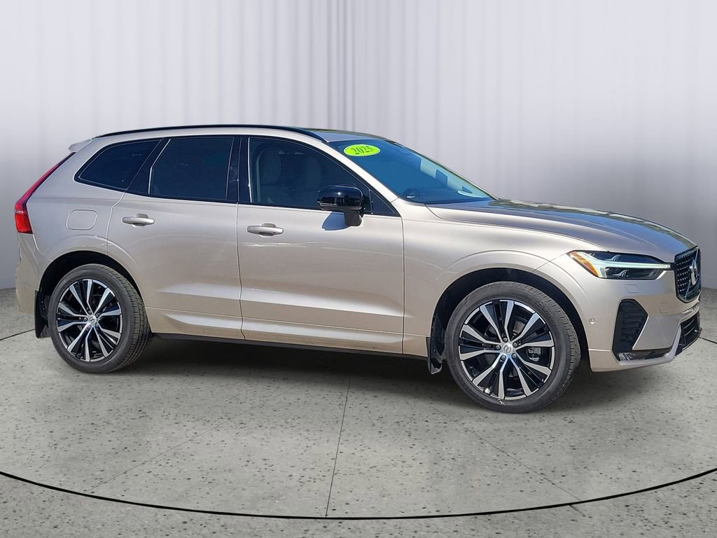 Used 2025 Volvo XC60 B5 Plus w/ Protection Package Premier image 2