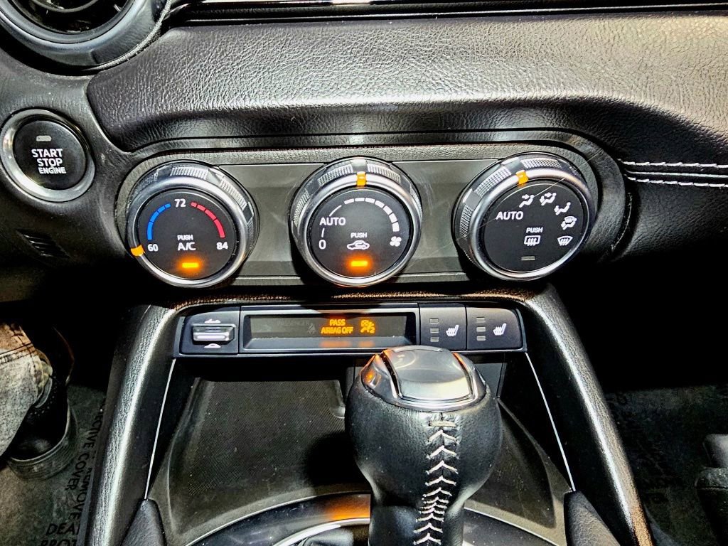 Used 2024 MAZDA MX-5 Miata RF Grand Touring image 17