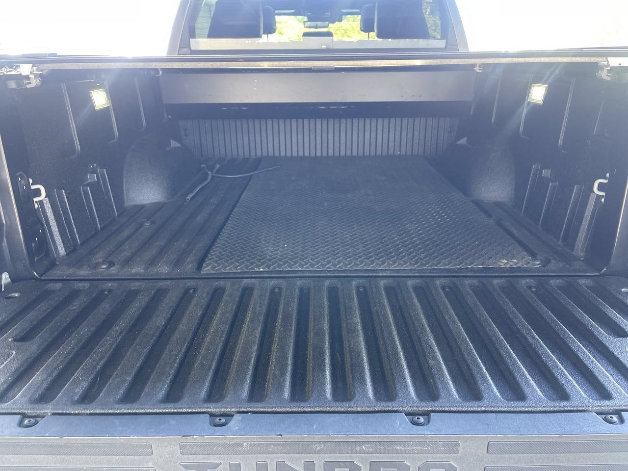 Used 2024 Toyota Tundra Platinum AWD/4WD image 24
