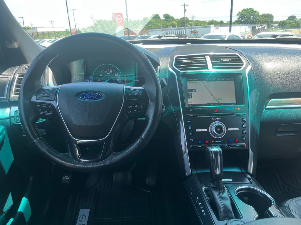 Used 2016 Ford Explorer Limited AWD/4WD image 22